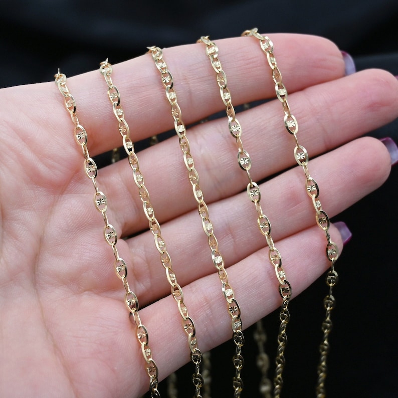 10K Gold Valentino Chain Link Necklace A Timeless Statement of Elegance