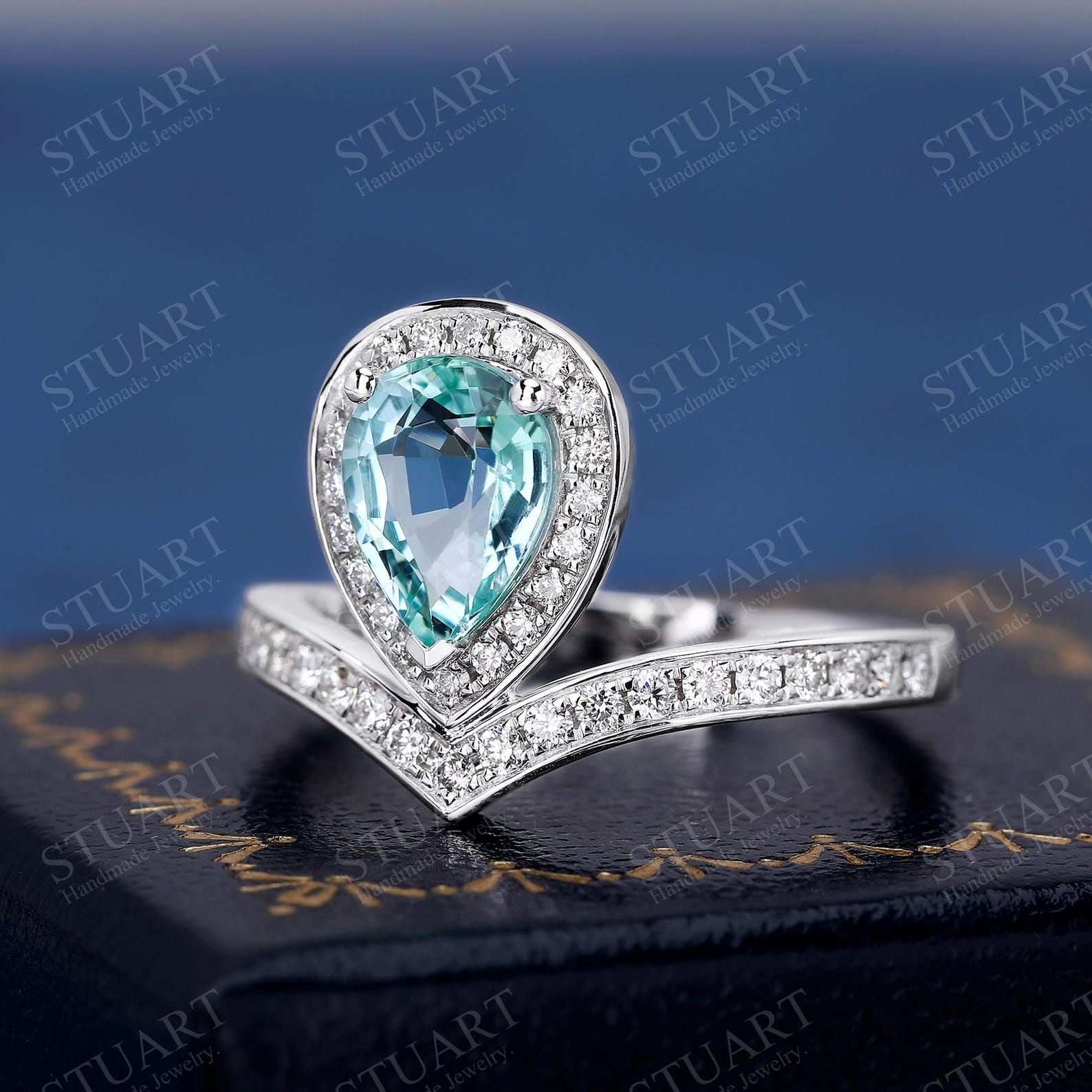 1.35CT Pear Cut Aquamarine Engagement Ring A Shimmering Symbol of Love