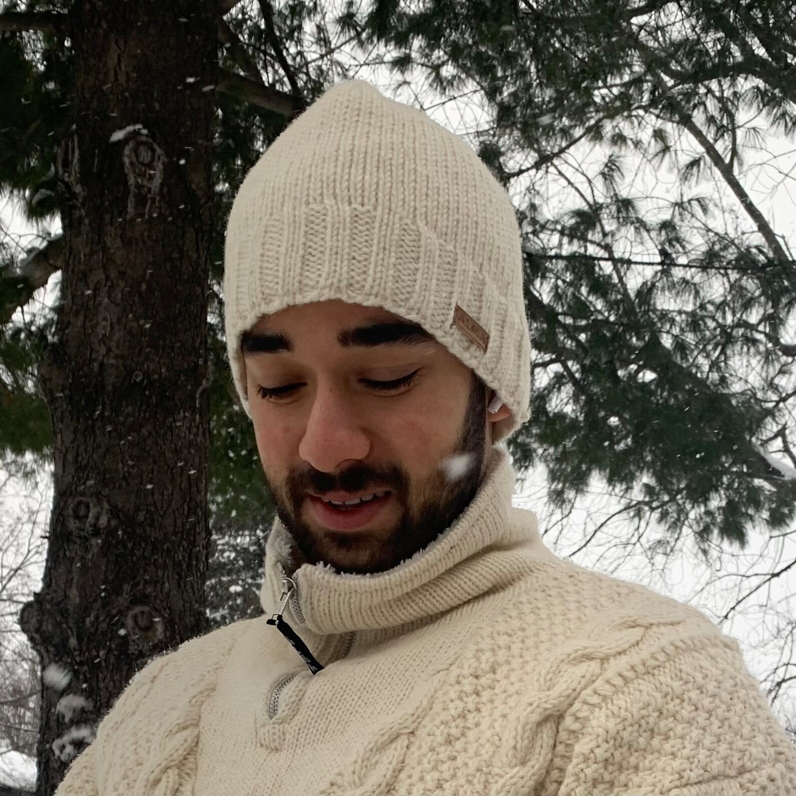 95% Lambswool Hand-Knitted Fleece-Lined Fair Isle Winter Bobble Beanie for Men and Women by Alma Knitwear