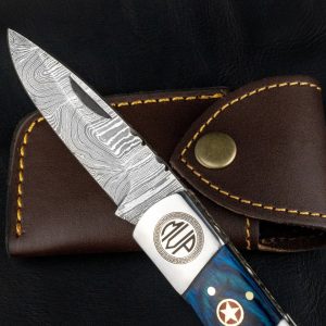 American Flag Damascus Folding Knife A Patriotic Symbol of Strength and Honor