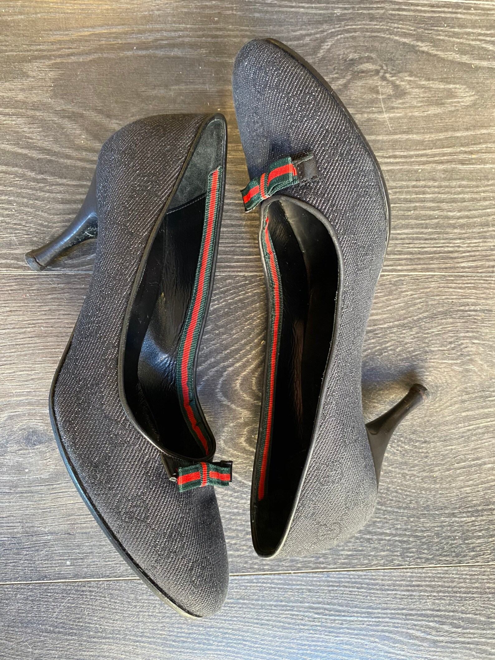 Authentic 90s Vintage Gucci Monogram Pumps Timeless Elegance from the Archives - Image 4