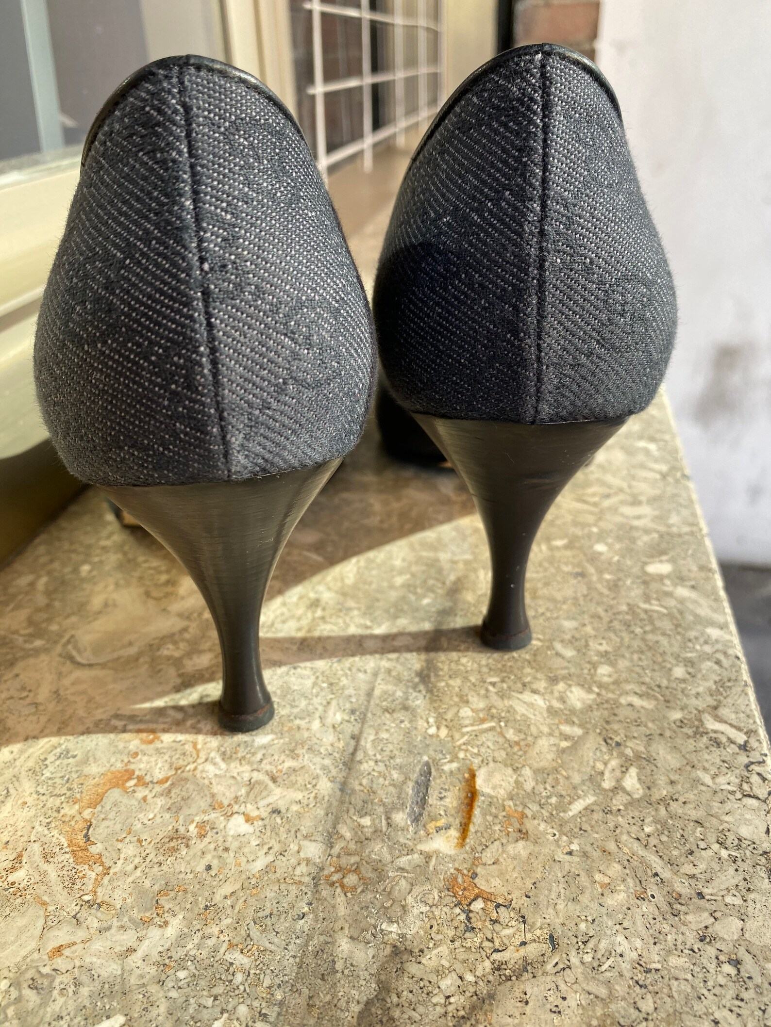 Authentic 90s Vintage Gucci Monogram Pumps Timeless Elegance from the Archives - Image 6