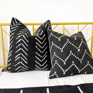 Authentic Black Mudcloth Pillow Cover with Arrow | Organic Handmade Cotton Pillow | African Decor | Real Mudcloth | PLACENCIA