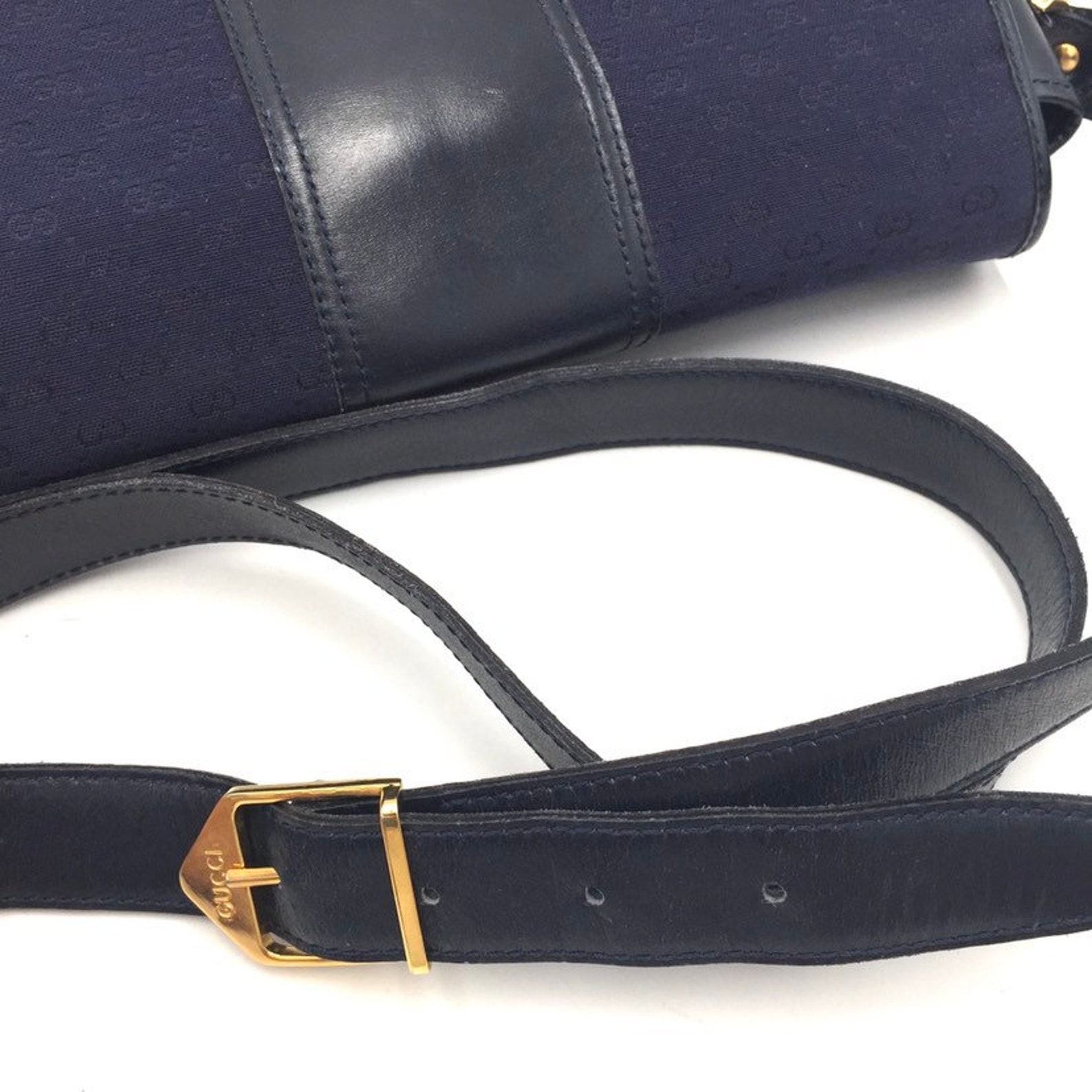 Authentic Gucci Monogram Crossbody Bag Timeless Elegance for the Modern Woman