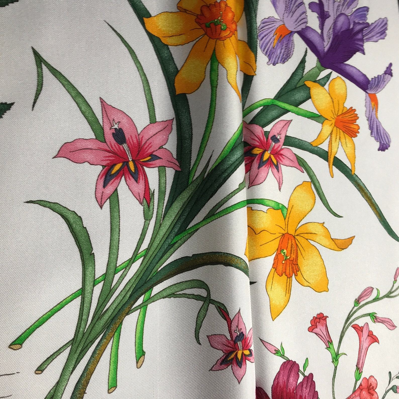 Authentic Vintage GUCCI Silk Scarf Timeless Elegance and Luxury