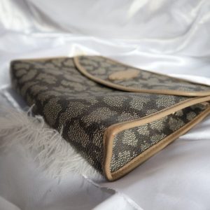 Authentic Yves Saint Laurent Clutch Timeless Elegance for the Modern Woman