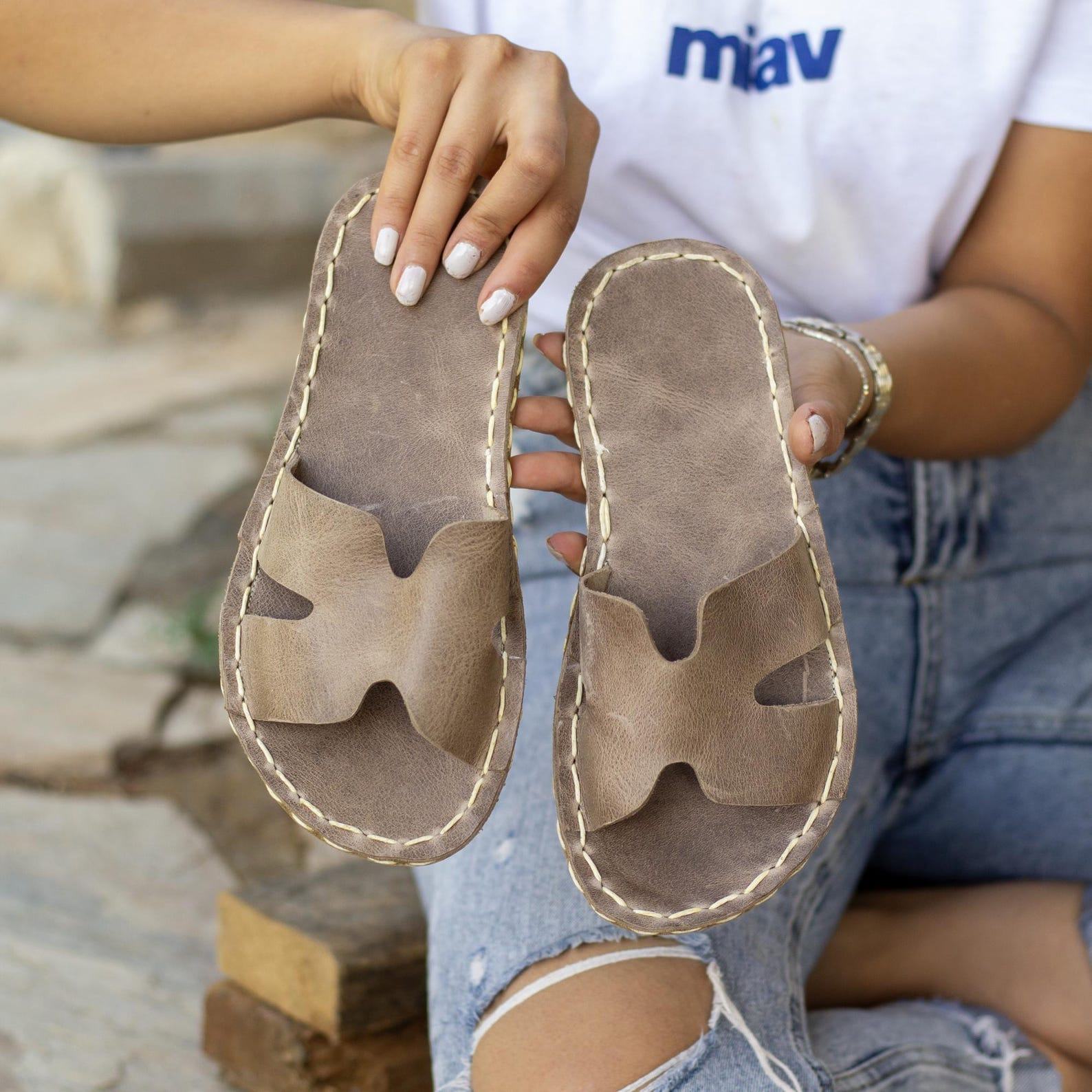 Barefoot H Slipper Women – Crazy Vision Comfy Slides & Unique Style