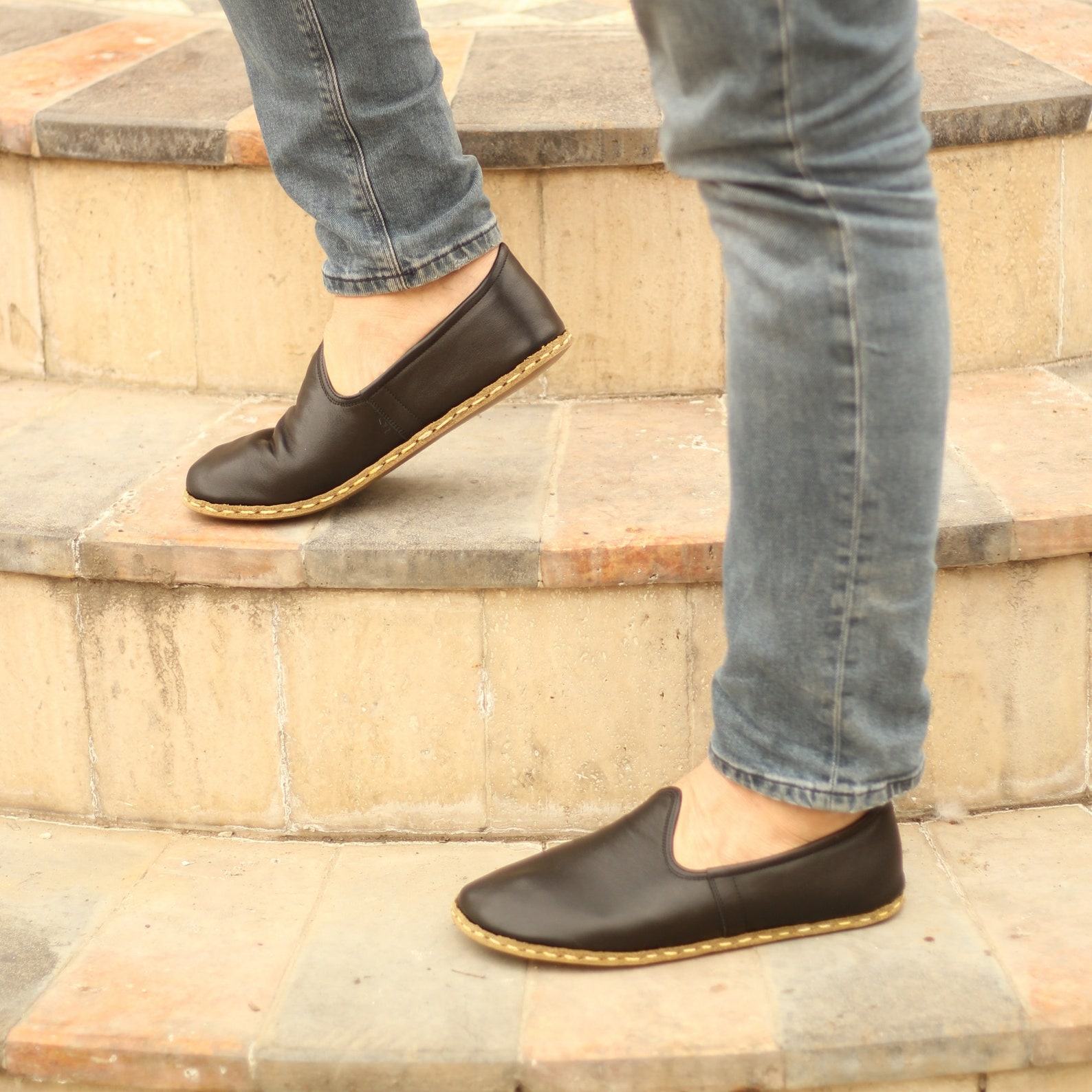 Barefoot Loafers for Men – Black Minimalist Flats | Comfortable & Stylish