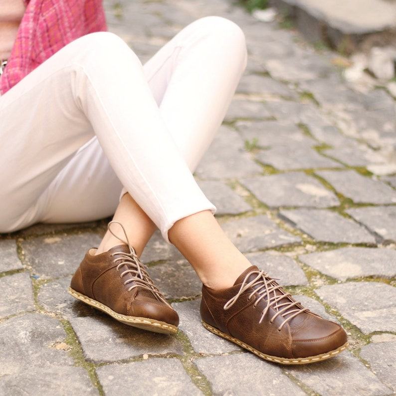 Barefooters Women’s Tie Sneakers Classic Crazy Brown Leather Sneakers for Unparalleled Comfort and Style