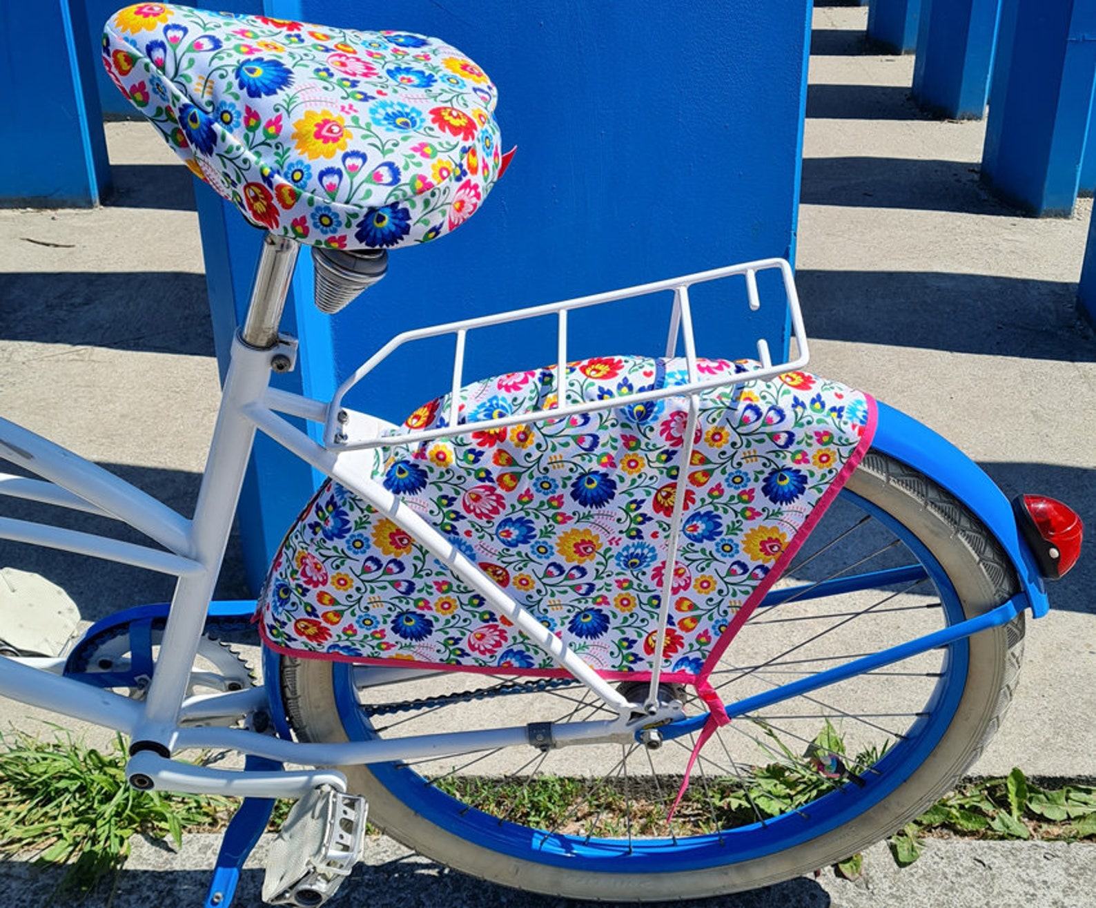 BASKET BIKE Folk Insert Waterproof Protection for Your Ride - Image 2