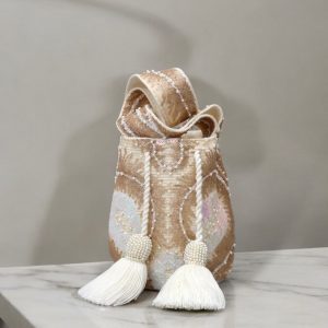 Best-Selling Wayuu Bucket Bag Handcrafted Colombian Crossbody Purse with Intricate White Cross Design