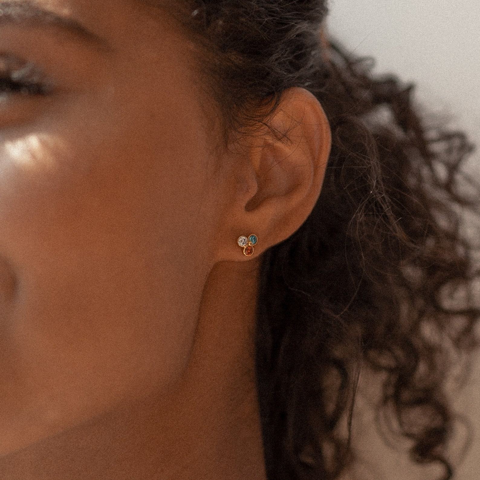 Birthstone Cluster Earrings Celebrate Special Moments with Personalized Jewelry