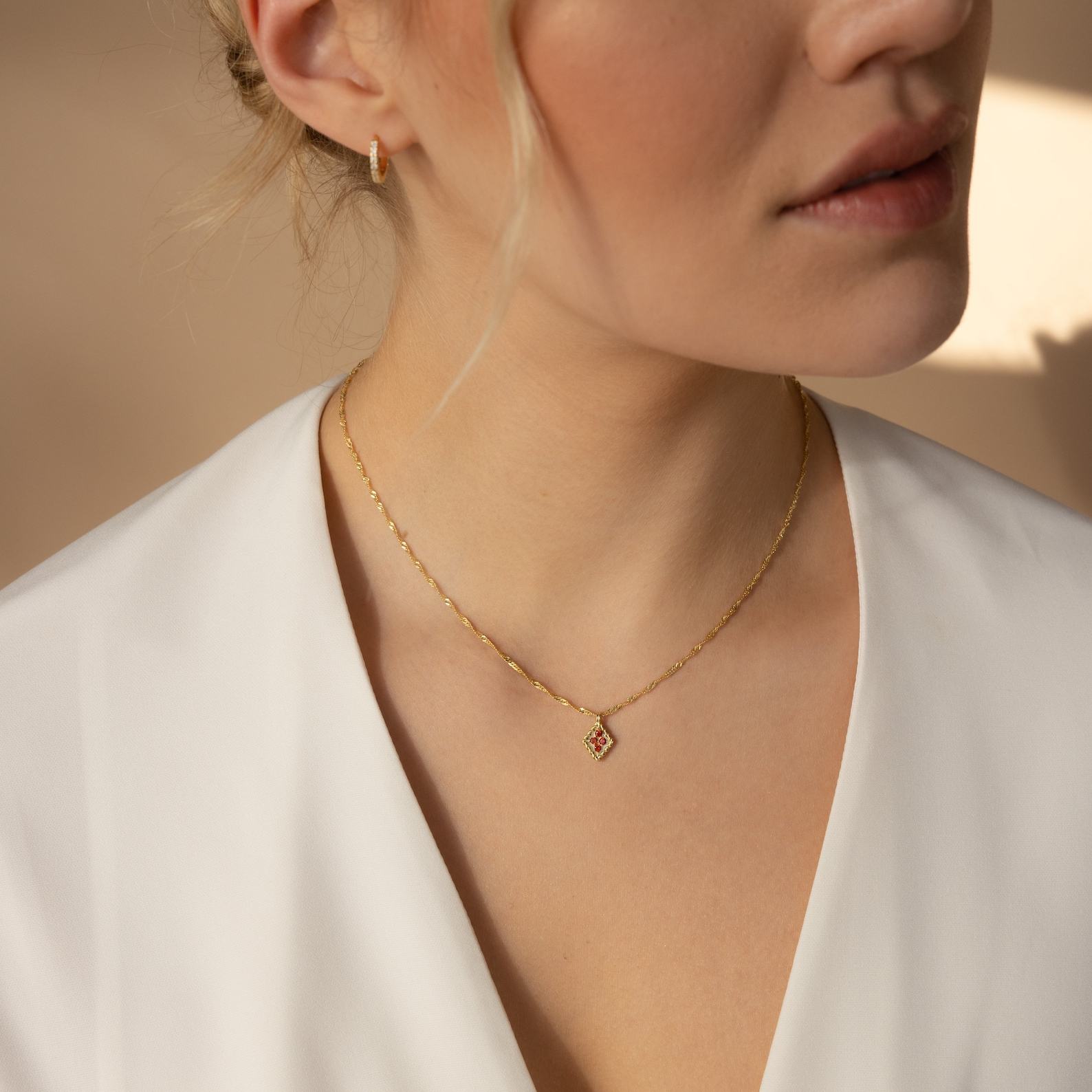 Birthstone Pendant Necklace A Timeless Treasure for Mom and Grandma