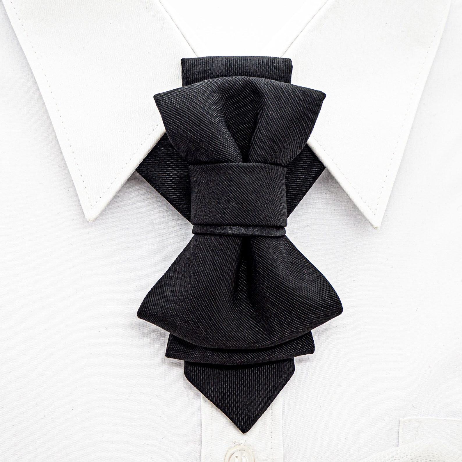 Black Bow Tie Sophisticated Elegance for the Modern Cavalier