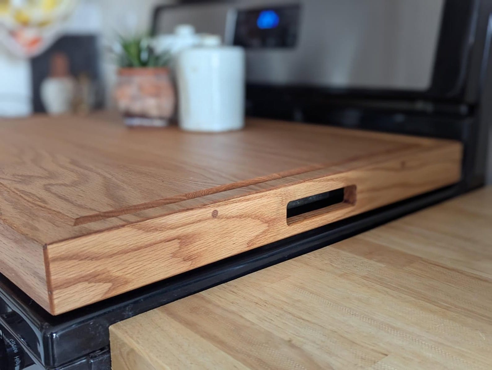 Black Walnut Stove Top Cover – Noodle Board, Cutting Board & Serving Tray - Image 4