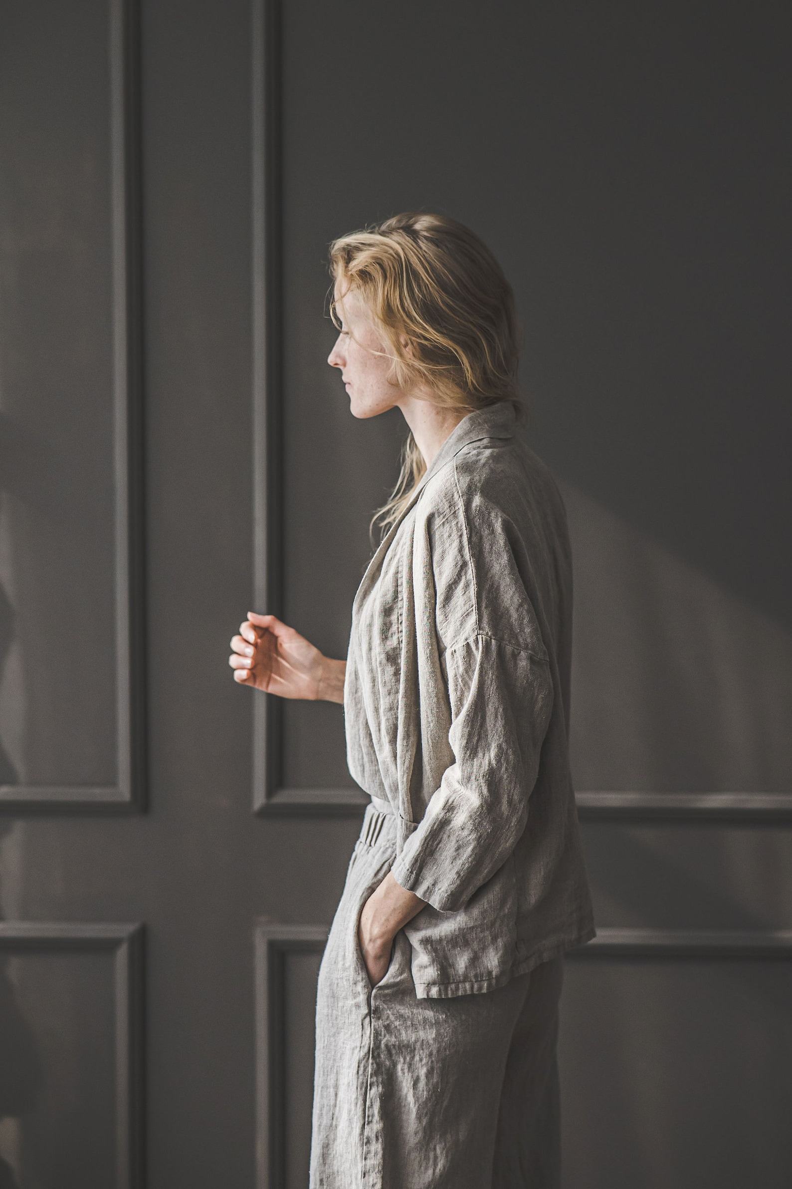 Breezy Linen Cardigan Elevate Your Wardrobe with Comfort and Style - Image 3