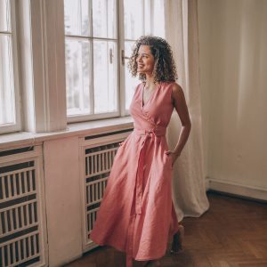 Breezy Linen Midi Dress Elevate Your Summer Wardrobe with Style and Comfort