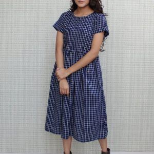 Breezy Linen Tea Dress Sustainable Style with Pockets