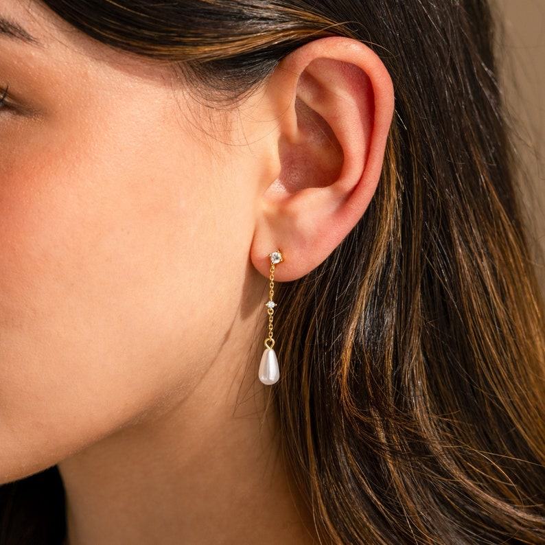 Caitlyn Minimalist Diamond Pearl Chain Earrings Shimmering Elegance for Every Occasion