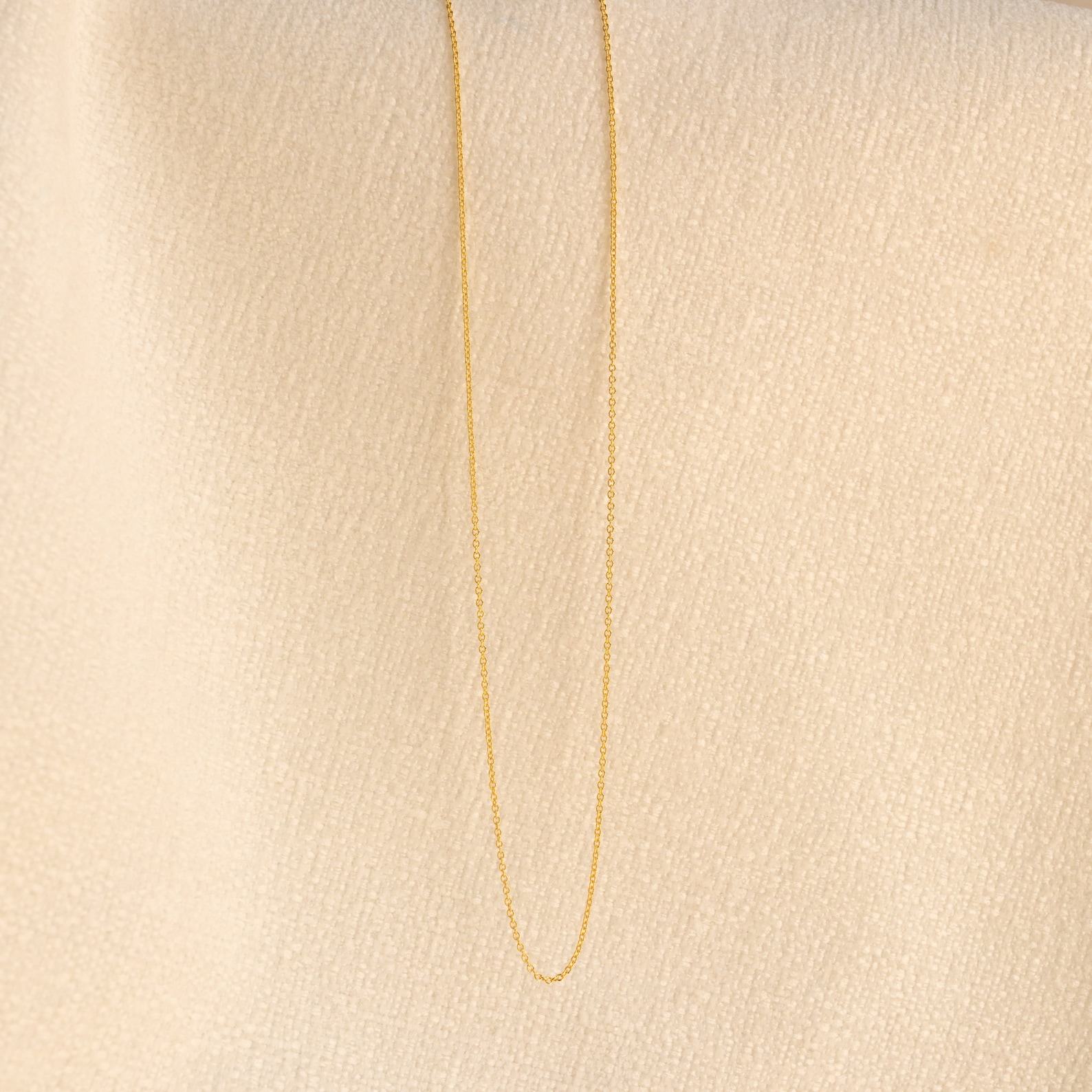 Caitlyn Minimalist’s Dainty Layering Chain Necklace Elevate Your Everyday Style with Timeless Elegance