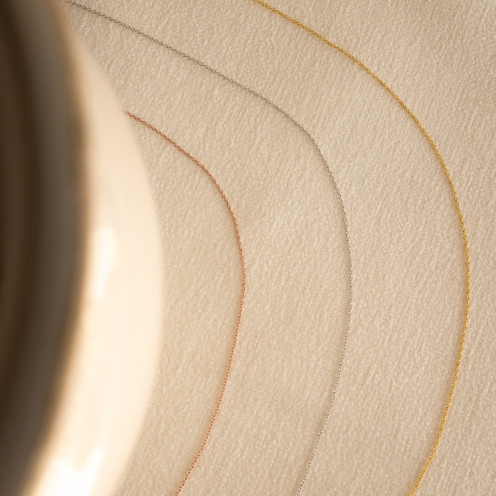 Caitlyn Minimalist’s Dainty Layering Chain Necklace Elevate Your Everyday Style with Timeless Elegance