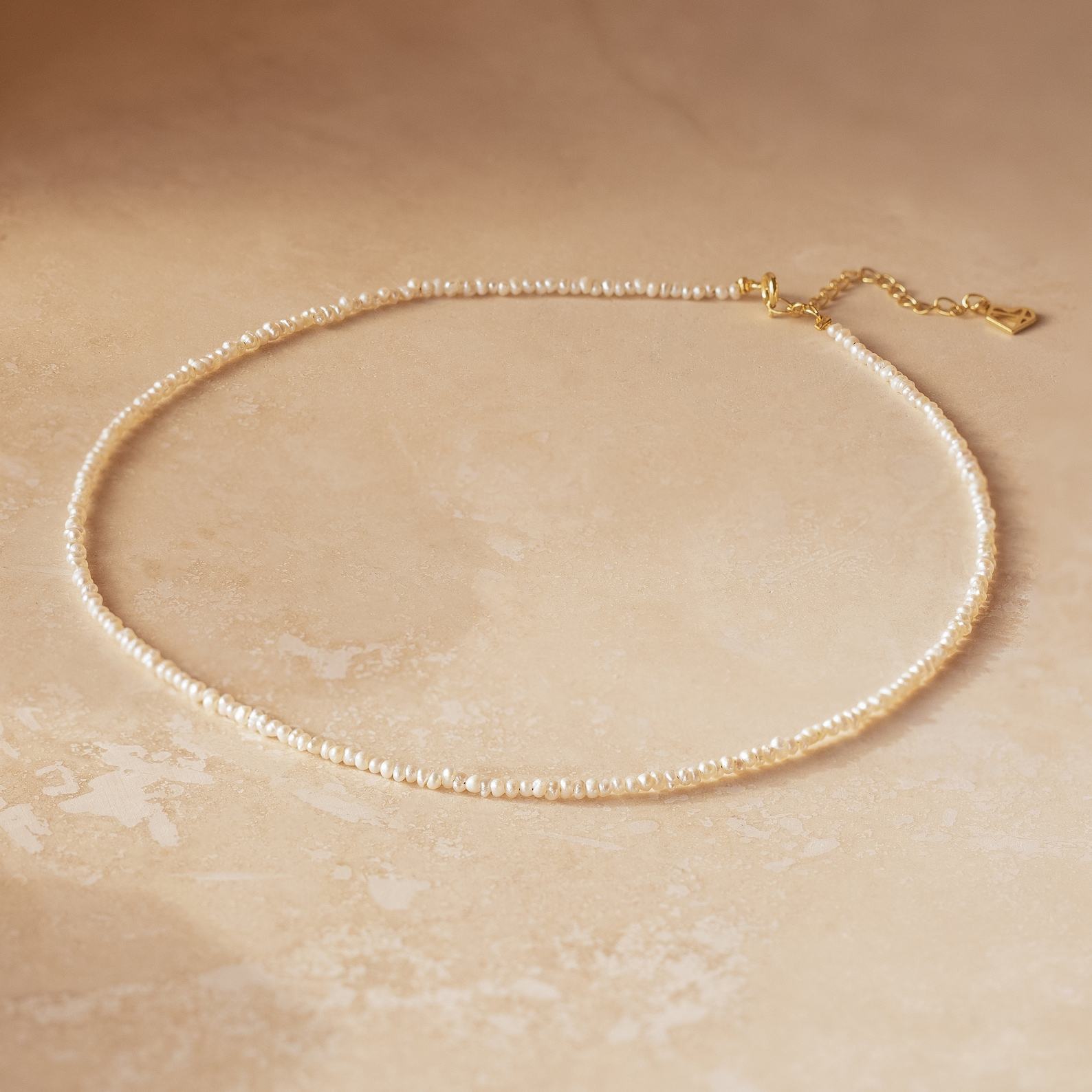 Caitlyn Minimalist’s Delicate Pearl Choker A Timeless Adornment for Brides, Bridesmaids, and Special Occasions