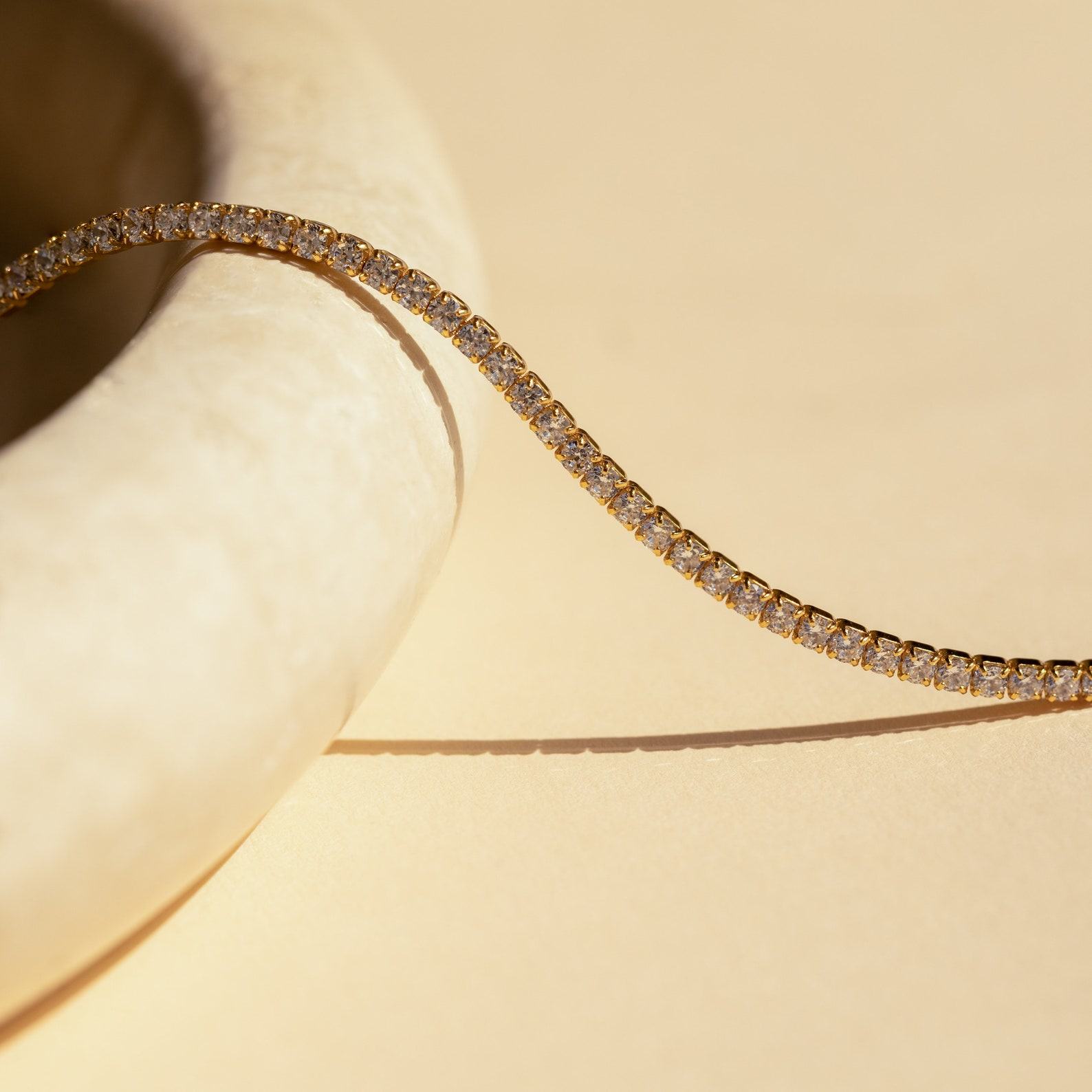 Caitlyn Minimalist’s Diamond Tennis Choker A Timeless Treasure for Bridal Elegance and Anniversary Celebrations