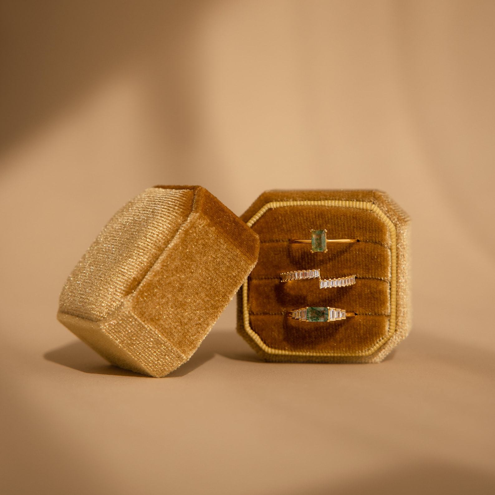 Caitlyn Minimalist’s Square Velvet Jewelry Box Timeless Elegance for Your Precious Treasures