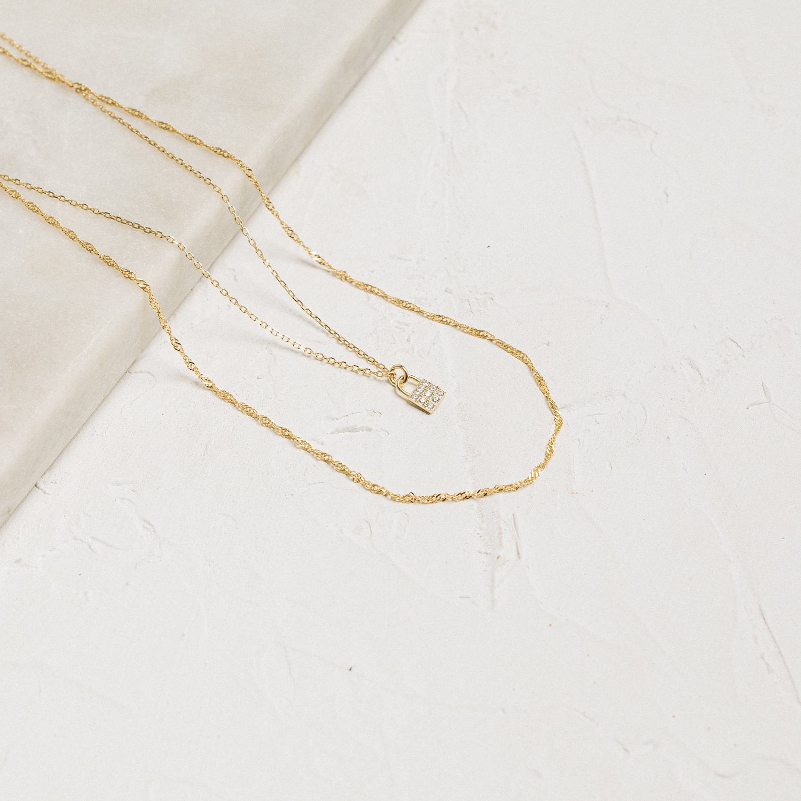 Caitlyn Minimalist’s Twisted Singapore Necklace A Dainty Gold Rope Necklace for Layering and Iteming