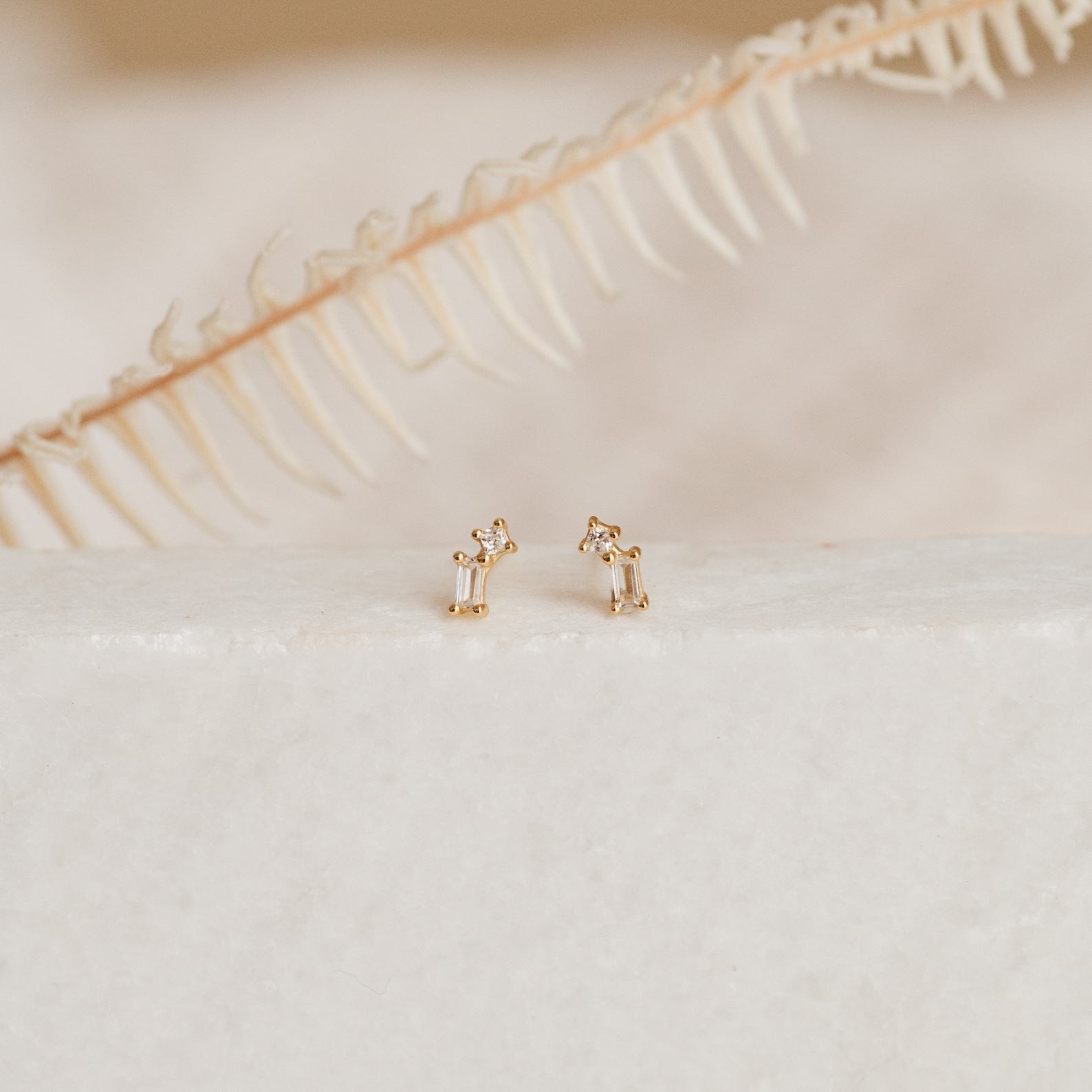 Captivating Baguette Diamond Drop Earrings Minimalist Elegance in Gold