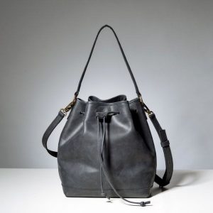 Captivating Black Bucket Bag A Versatile Accessory for Women