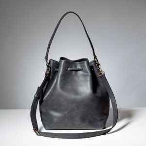 Captivating Black Bucket Bag A Versatile Accessory for Women