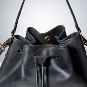 Captivating Black Bucket Bag A Versatile Accessory for Women