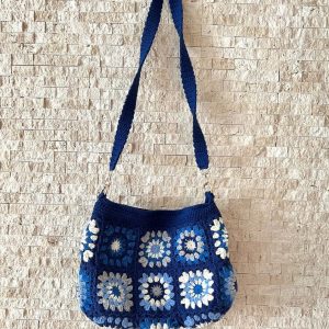 Captivating Blue Granny Square Crochet Bag A Timeless Knitted Crossbody for Everyday Style