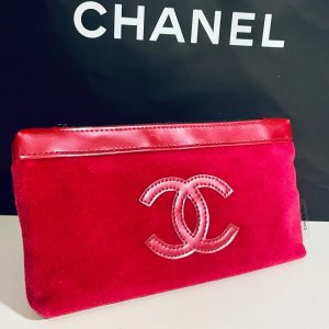 Captivating Chanel Cosmetic Clutch A Velvet Symphony in Pink and Red