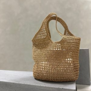 Captivating Raffia Beach Tote Your Summer Essential for Style and Functionality