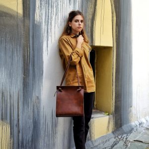 Chic Vegan Leather Shoulder Bag The Perfect Tote for Everyday Style