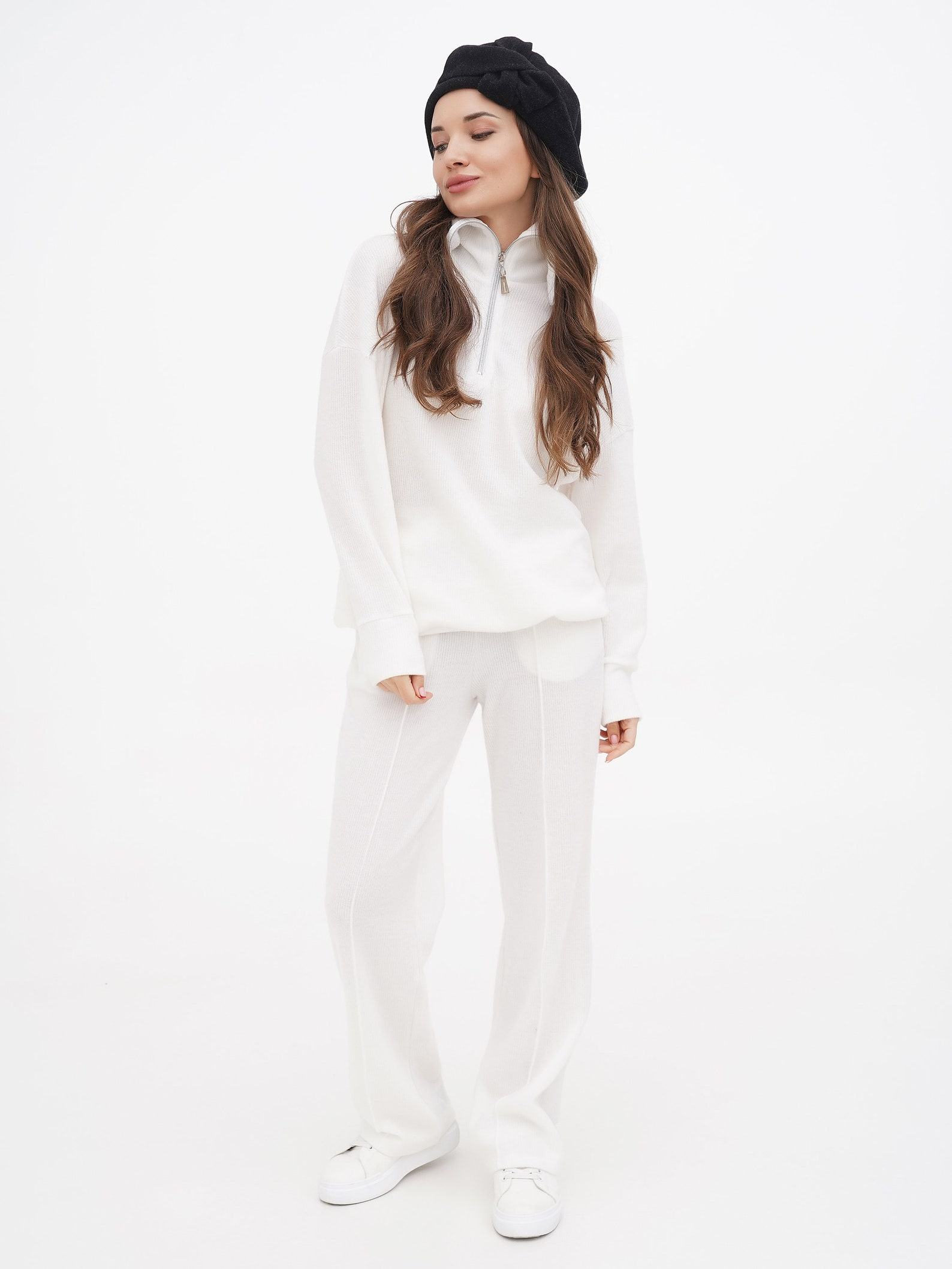 Chic Winter Wool Beret Elevate Your Style with French Elegance - Image 2