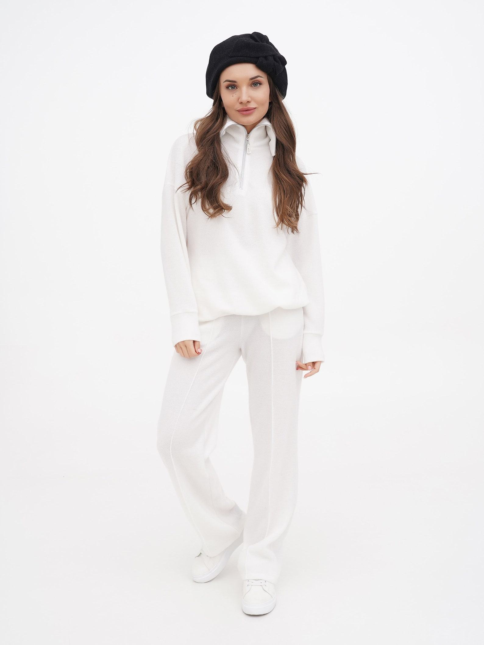 Chic Winter Wool Beret Elevate Your Style with French Elegance - Image 3