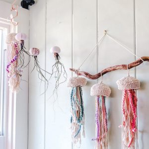 Coastal Serenity Macrame Jellyfish Wall Hanging for Nautical and Beachy Decor