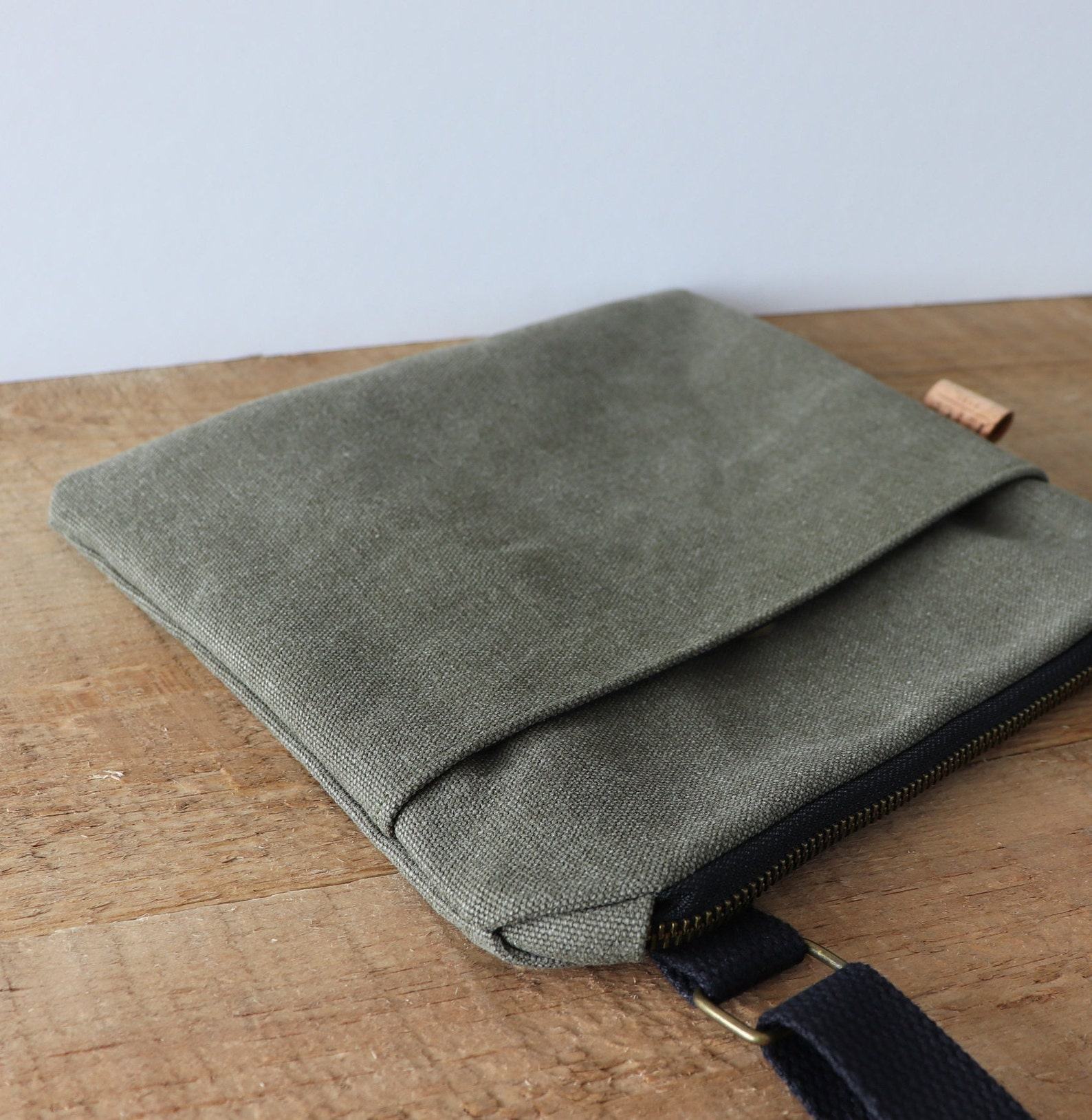 Compact Canvas Crossbody Your Essential Travel Companion for Adventure and Style - Image 4