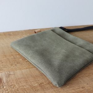 Compact Canvas Crossbody Your Essential Travel Companion for Adventure and Style