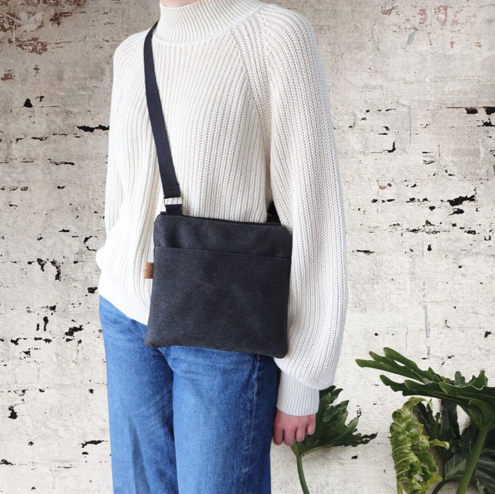 Compact Canvas Crossbody Your Essential Travel Companion for Adventure and Style