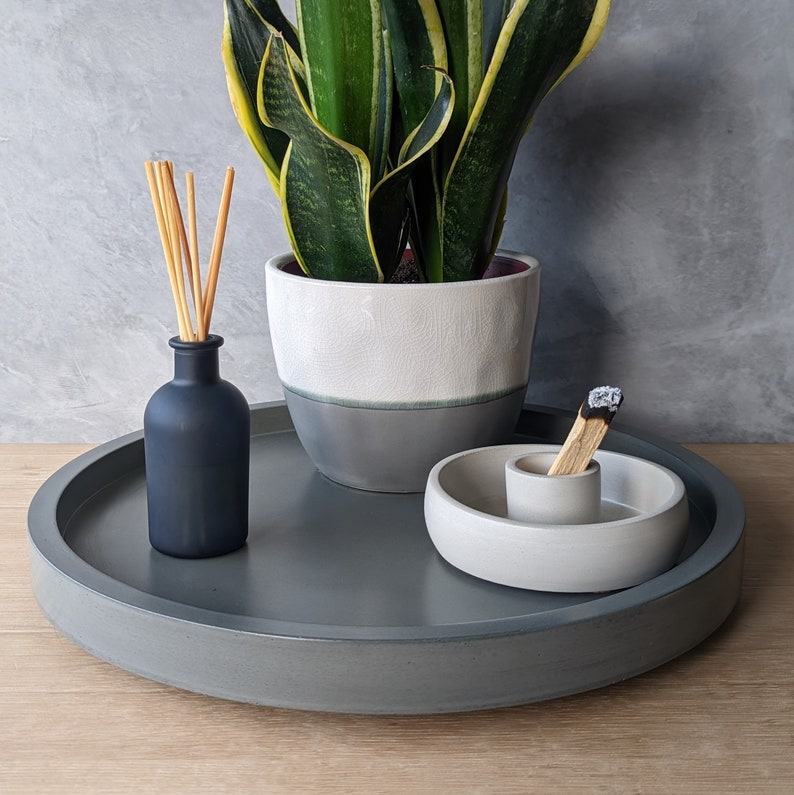 Concrete Elegance Elevate Your Home with Our 13.5″ or 15″ Round Concrete Tray