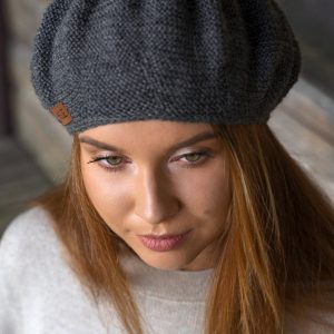 Cozy and Chic Handcrafted Alpaca Wool Beret for Women