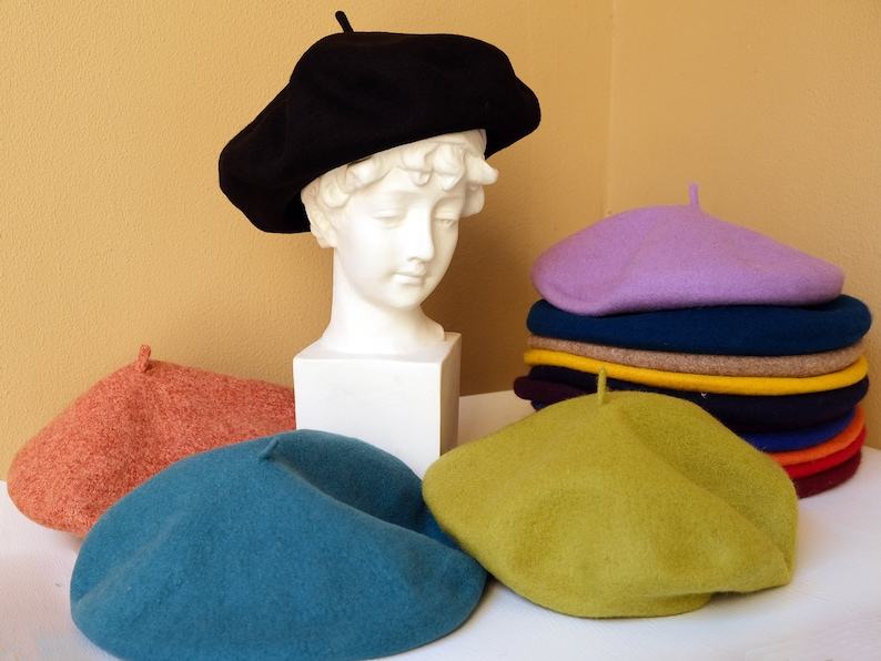 Cozy and Chic Oversized Slouchy Beret for Timeless Style