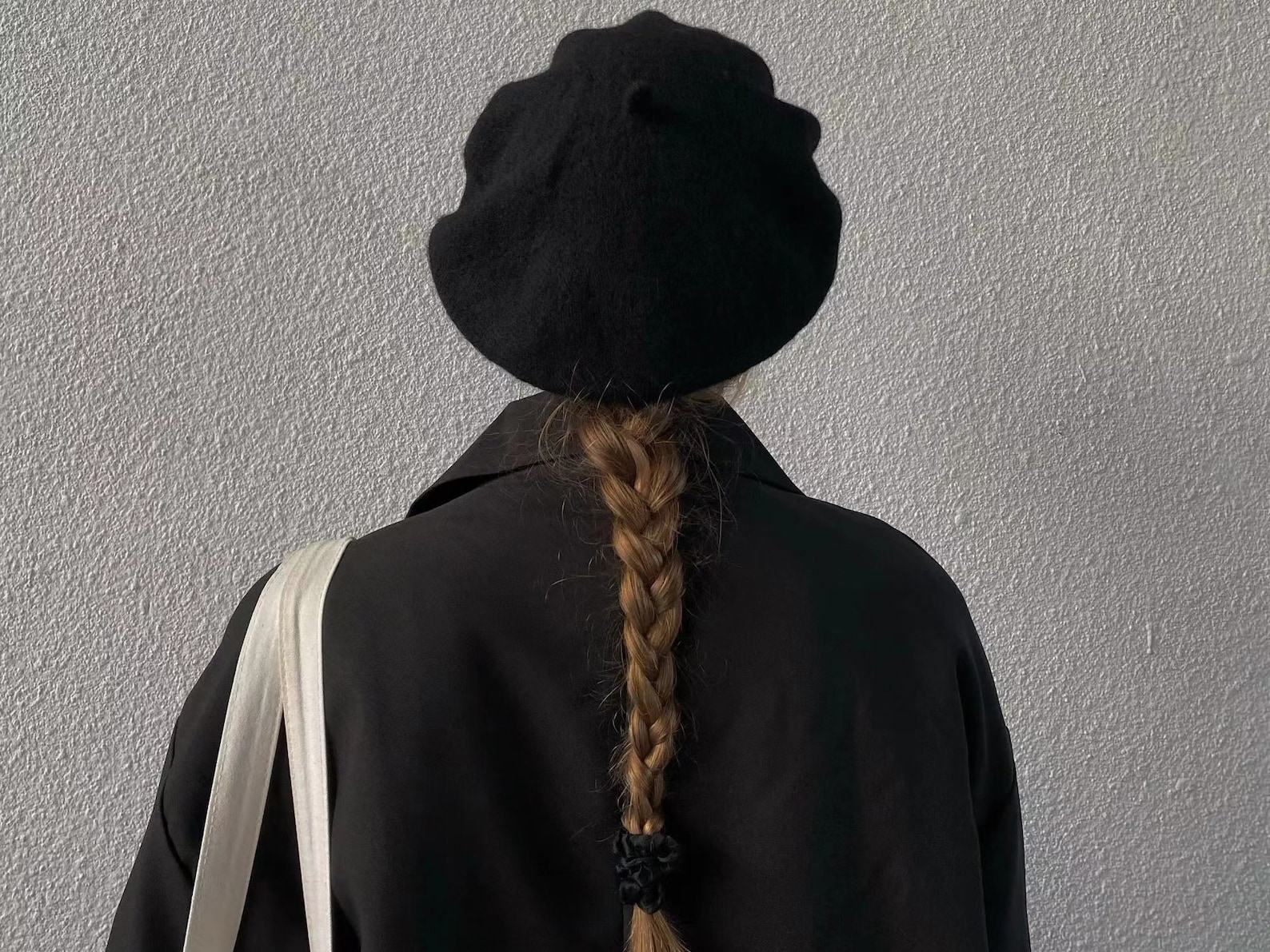 Cozy and Chic Oversized Slouchy Beret for Timeless Style - Image 2