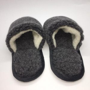 Cozy and Sustainable Eco-Friendly Merino Wool Slippers for Women and Men