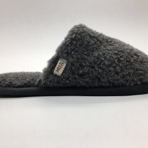 Cozy and Sustainable Eco-Friendly Merino Wool Slippers for Women and Men