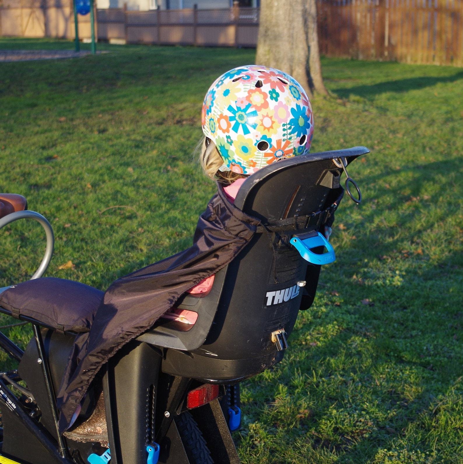 Cozy Comfort on Two Wheels The Classic Lark Bike Blanket
